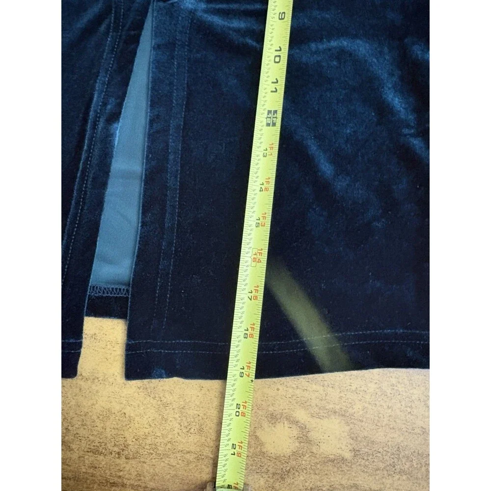 Only In L.A. La Forest Green‎ Velvet Cropped Cardigan Size Medium Vintage